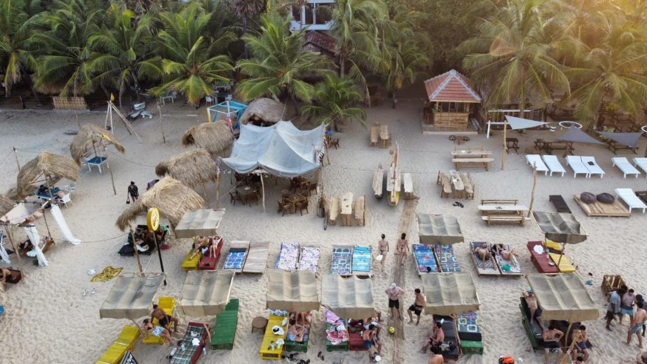 The Surf Access Guest House Arugam Bay Exteriér fotografie