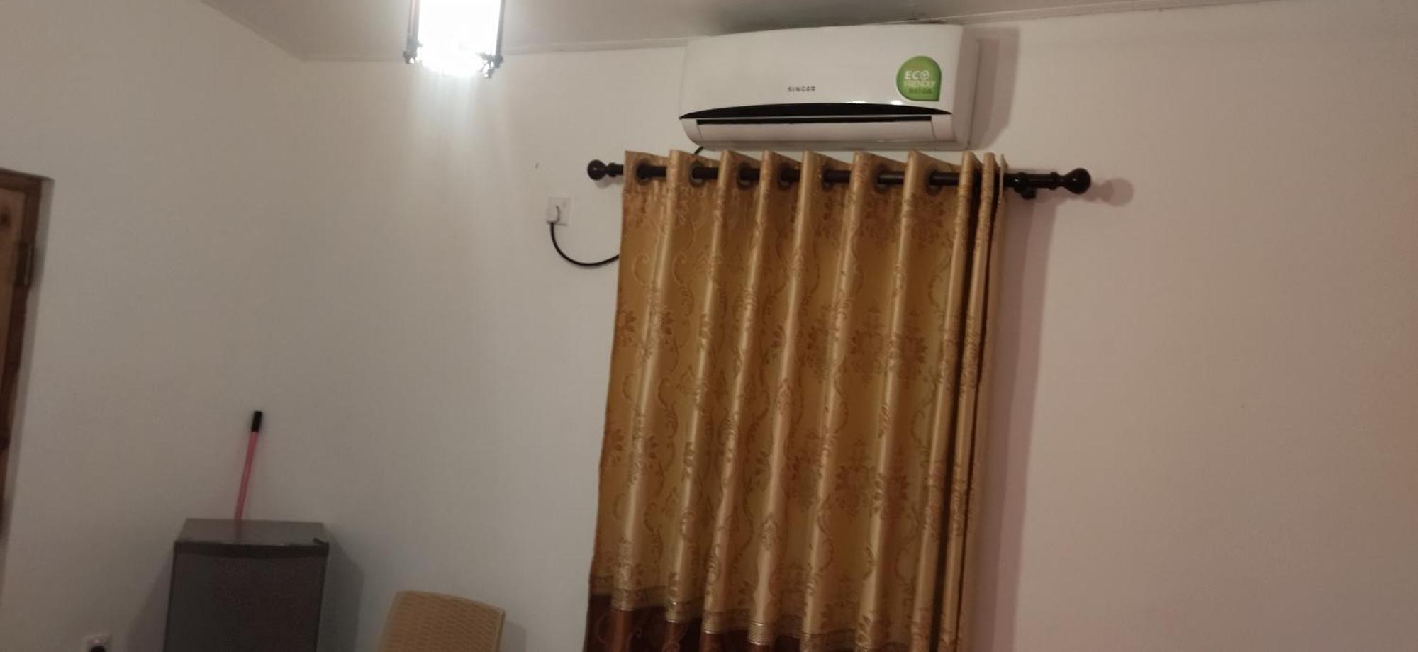 The Surf Access Guest House Arugam Bay Pokoj fotografie